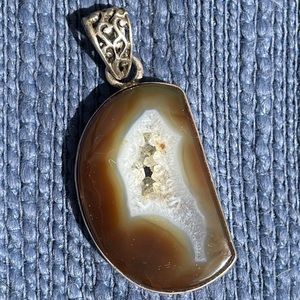 Druzy agate pendant